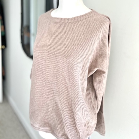 Liz Claiborne Taupe Heather Dolman Sleeve Sweater NWT - Picture 1 of 6